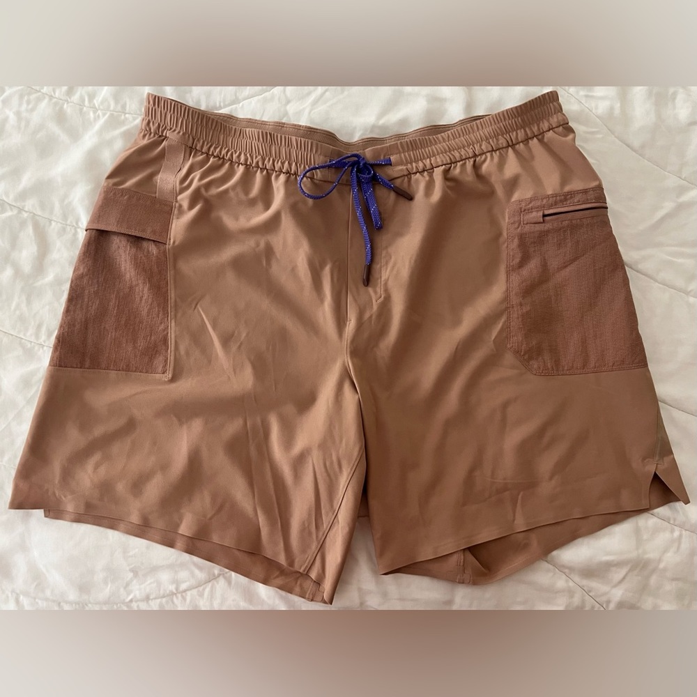 🍋 NWT Lululemon Water Repellent Hiking Short 8”